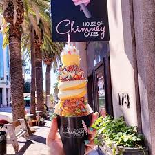 A cake that is liked by hungarian kids. Chimney Cakes California S House Of Chimney Cakes Heads To London