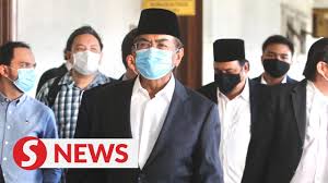 Beliau menggantikan chong kah kiat dari liberal democratic party (ldp) pada 27 mac 2003. Former Sabah Cm Musa Aman Acquitted Of All 46 Charges Of Corruption Money Laundering Youtube