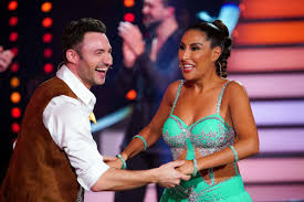 Im netz findet ihr uns bei @rtlde #letsdance links zu allen artikeln hier: Let S Dance Am 26 2 2021 Fakten Tanzpaare Punkte Tanze Songs Wer Ist Ausgeschieden