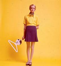 L'altezza della modella è 171cm. Nessuno Stile E Come Quello Degli Anni 60 Non Si Dice Piacere Galateo Modi E Moda
