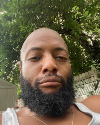 My grandfather Thomas Jefferson vs me (2021).