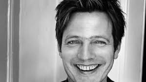 Samen met dochter freja hebben erik en anne een geweldig leventje. Thomas Vinterberg Over Kollektivet Filmkrant