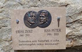 Gyengéd szálak fűzték horthy miklós náciellenes kémfőnökéhez, ujszászy istván tábornokhoz, aki el is jegyezte, s megvásárolta neki a budai xii. Elet Stilus Megtalalhatjak Eross Zsolt Holttestet A Himalajaban Hvg Hu