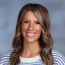 Mindy Valdez's Instagram, Twitter & Facebook