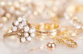 Many antique jewelry dealers are more than willing to give you an antique jewelry value/appraisal without you ever setting foot in their establishment. How To Value Jewelry Inherited From A Loved One