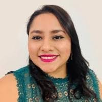 Mayra Argueta's Instagram, Twitter & Facebook