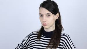 Have you planned to wear it to the office/college tomorrow? How To Do An Ariana Grande Ponytail 6 Steps With Pictures