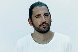 Dimitri vegas & like mike. Mixen Dat Kan Elk Klein Kind Dimitri Vegas Beantwoordt Lezersvragen De Morgen