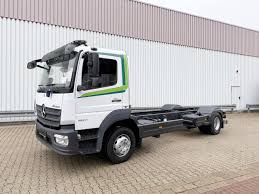 Mercedes Benz 1628-2005 Cab & Chassis Truck