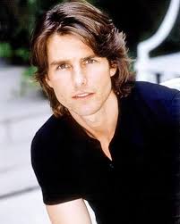Whichever way he styled it, it still looks amazing. Tom Cruise Hairstyles Celebrity Haircuts