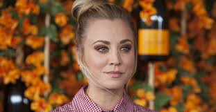 She is best known for her roles as bridget hennessy on the sitcom 8 simple rules, brandy harrington on brandy & mr. Big Bang Theory Ende So Trauern Kaley Cuoco Und Co