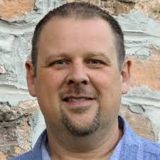 Doug Hixson's Instagram, Twitter & Facebook