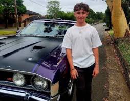 Dimitri Doulaveras: Wollongong police search for missing teen | Illawarra Mercury | Wollongong, NSW