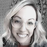 Lauren Teeter's Instagram, Twitter & Facebook