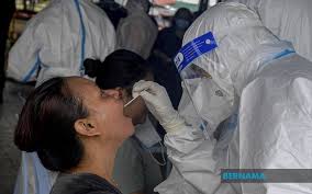 The test can be taken in the home or workplace without the need for a medical professional and. Bernama Compulsory Swab Test For Individuals Planning To Go To Sabah Sarawak Labuan