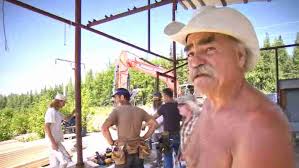 Homestead Rescue exclusive: Misty, Matt and Marty build walls and give  'header hack 101'