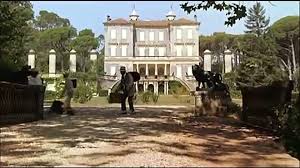 À elle les joies de l'appartement surchauffé, de francis cabrel en boucle, des parties de scrabble endiablées et. Le Chateau De Ma Mere Vf Video Dailymotion