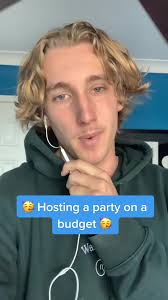 How to Throw A Good House Party Last Minute