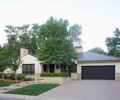 Great Garage Doors Ranch House Exterior Exterior House Renovation House Exterior