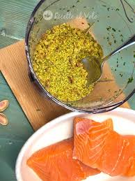 Check spelling or type a new query. Filetti Di Salmone Al Forno In Crosta Di Pistacchi Ricette Al Volo