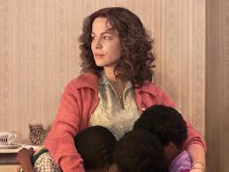 The story follows two lifelong friends and a beautiful nurse who are caught up in the horror of an infamous sunday morning in 1941. Kate Beckinsale On Her Role In Farming If The Parent Is 100 Evil It S Almost Less Damaging Kate Beckinsale The Guardian