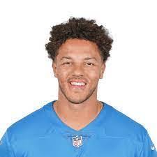 Demichael Dizer's Instagram, Twitter & Facebook