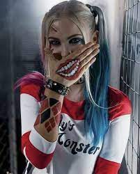 Harley quinn kostüm genellikle duvarlar, direkler ve diğer yapısal kaideler için cam bağlantı elemanlarında kullanılır. Pin On Harley Quinn