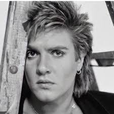 Annette Minarcin's Instagram, Twitter & Facebook