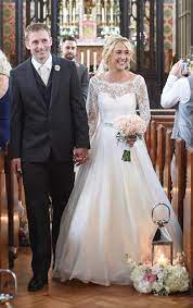 Laura appears in season 3 during two of dexter's visualizations of harry. All The Wedding Details As Laura Trott And Jason Kenny Tie The Knot At Hilltop Country House Ok Magazine