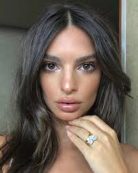 What do you think of Em Rata's 'Divorce Rings'? She has split her original  Toi Et Moi engagement ring into two seperate rings, repurposing the  existing stones. The designer has added two
