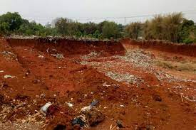 Penemuan mikroplastik di persekitaran akuatik dan daratan malaysia secara langsung memberi gambaran bahawa ekosistem kita juga sedang diancam oleh masalah global ini. Pencemaran Tanah Dampak Dan Solusi Halaman All Kompas Com