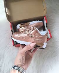 Toddler Nike Air Max 90 Rose Gold Shoes Made With Swarovski Nike Bebe Chaussures De Bebe Chaussure Enfant