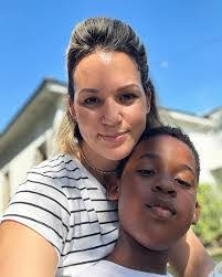 Tami Chin's Instagram, Twitter & Facebook