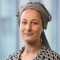 Lynn Kaye's Instagram, Twitter & Facebook