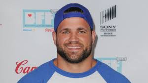 Peyton Hillis in Intensive Care After Saving Kids From Drowning