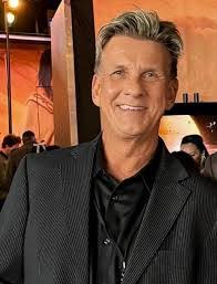 Cari Lamb's Instagram, Twitter & Facebook