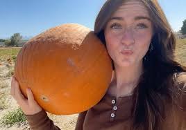 life recently ❤️ (from my selfie camera)