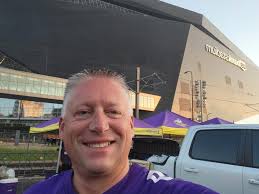 can someone put my friend's face