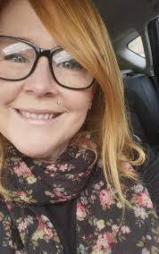 EDIT just added a couple more photos with a flash... It's quite freaky  seeing a close up of makeup! Yuck New here but always unsure what colour my  eyes actually are. Recently