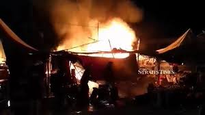 Pasar payang 2 yang baru ini terletak berhampiran dengan pasar besar kedai payang yang lama yg akan menjadi daya tarikan. Four Keropok Stalls Near Pasar Besar Kedai Payang Destroyed In Fire