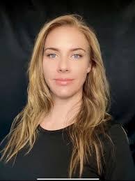 Janis Morris's Instagram, Twitter & Facebook