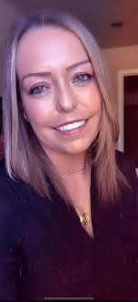 Two Hearts, One Hope: A True Story of Enduring Faith in the Messiness of  Life eBook : Green, Karlie: Amazon.in: Kindle Store