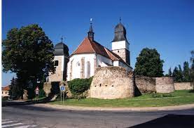 Historické prameny se liší v údajích o tomto objektu. Velka Bites Kostel Sv Jana Krtitele Kostel Turistika Cz