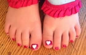 Decoracion de uñas para pies faciles 2019 , aprende con nosotros como tener unos diseños de uñas hermosos , ademas aprenderas hacer mandalas facil y rapido. Corazones Pintados De Unas Faciles Para Pies Unas Decoradas