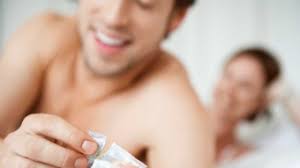 It causes sores or blisters to form in or around the mouth or genitals, as well as other. Genital Herpes Can You Get It During Oral Sex With Someone Who Gets Cold Sores Abc News