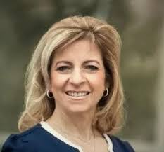 Heather Mccarthy's Instagram, Twitter & Facebook