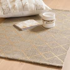 Tappeto In Cotone Grigio E Dorato A Motivi Grafici 60x90 Maisons Du Monde Rugs Cotton Rug Grey And Gold