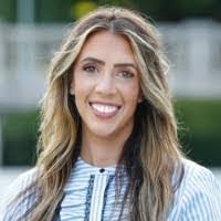 Deanna Crews's Instagram, Twitter & Facebook