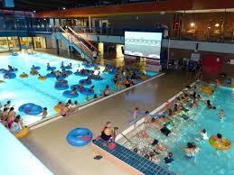 Spass Mit Pets 2 Beim Schwimmbad Kino Im Heloponte Eder Dampfradio