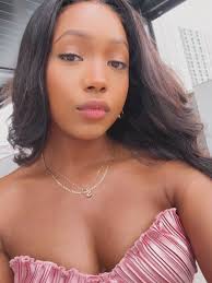 Six pics wasn’t enough, May was way too good to me 🌷